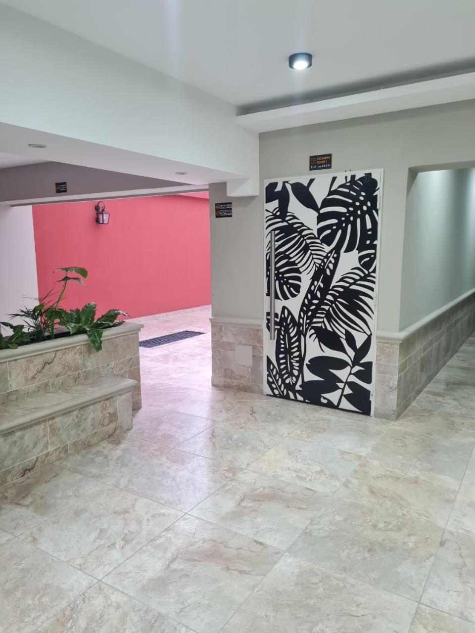 25 De Mayo Suite Apartamento Salta